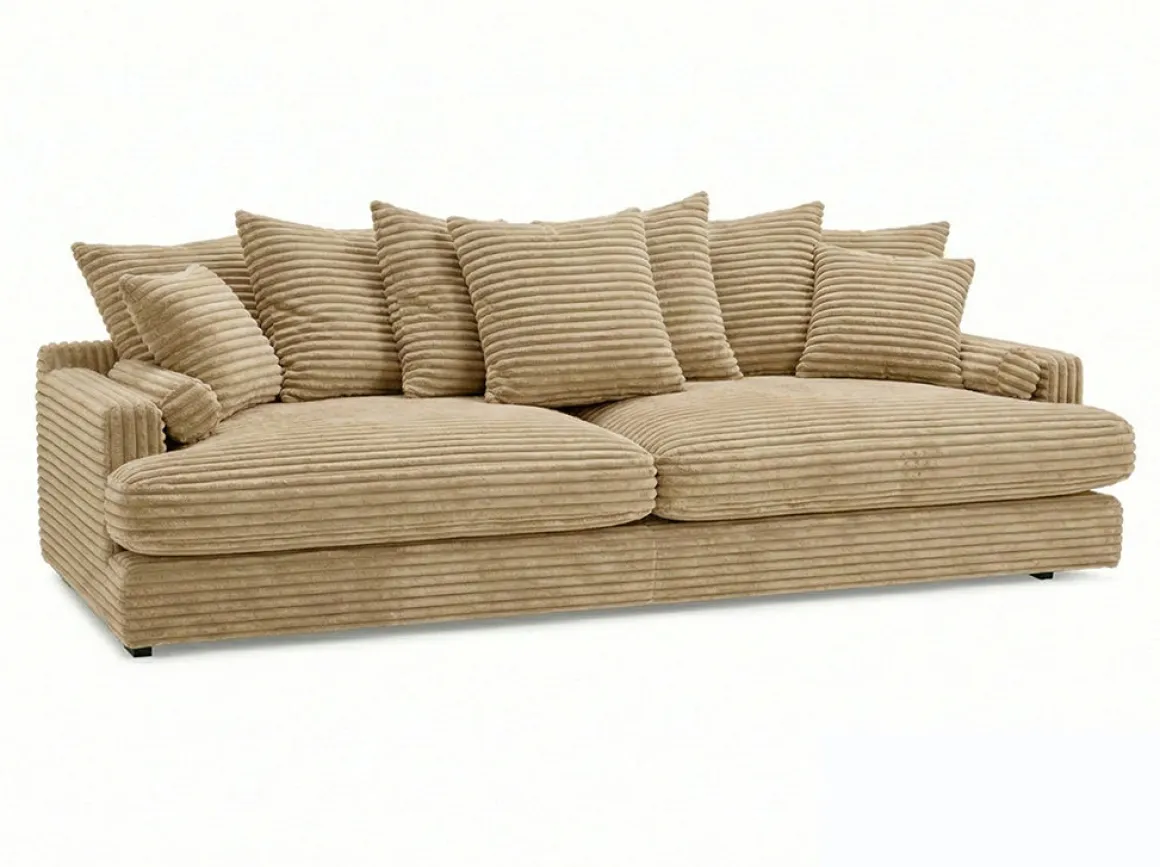 ALL IN SOFFA | Angel Tyg