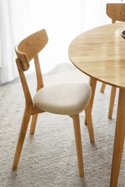 Ami stol lackad ek/beige-grått tyg