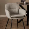 Dora karmstol – beige tyg