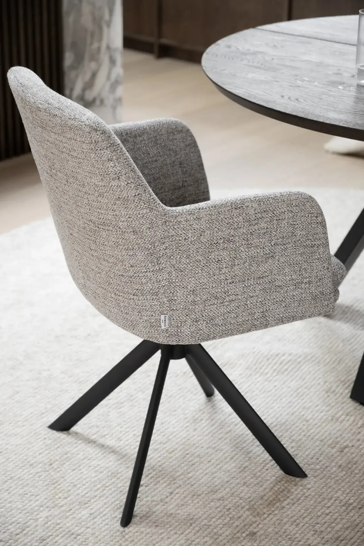 Gladstone Karmstol Mörkbeige/Svart