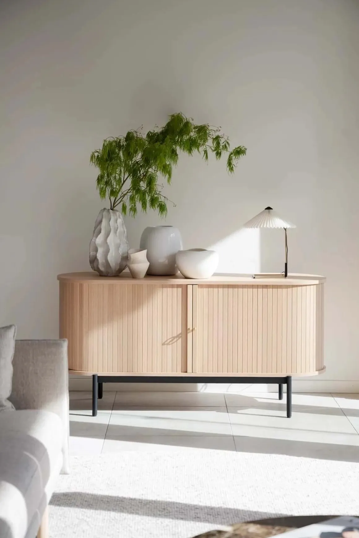 HADDINGTON SIDEBOARD VITPIGMENTERAD/SVART