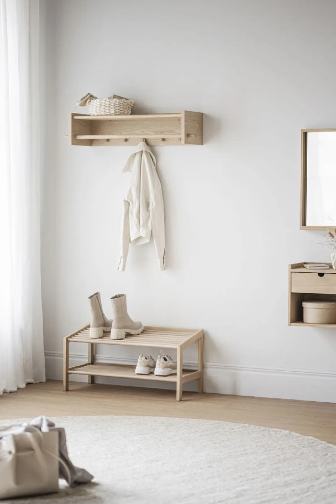 Hillmond hatthylla 80 vitpigmenterad ek
